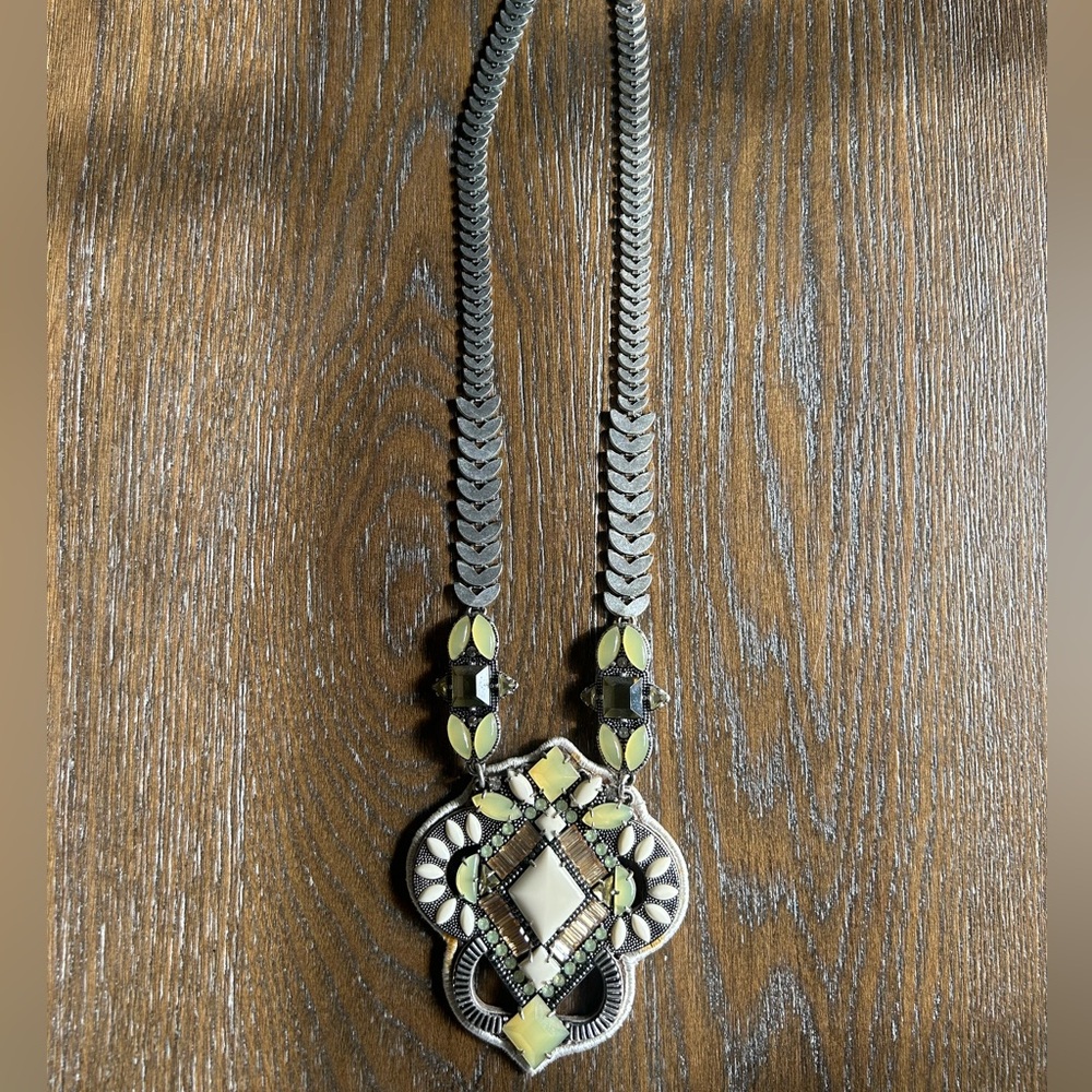Stella & Dot Statement Necklace